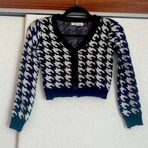 Black and White checkered cardigan, Perfect condition, Kids Size 11-12Y